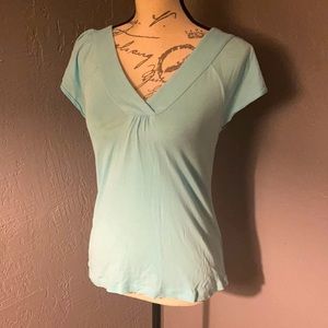 Adorable women’s Express top